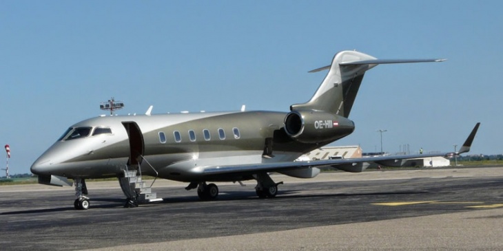 Bombardier Challenger 300