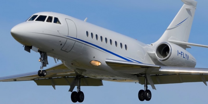 Falcon 2000 - exterior